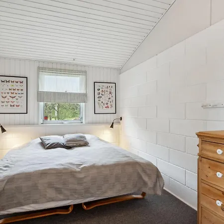 Well-maintained Close To A Good Ferienhaus